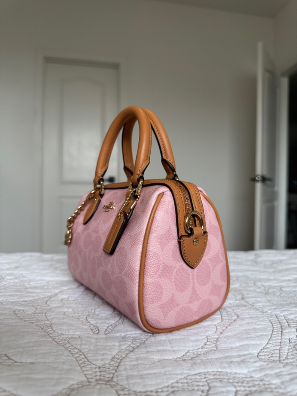 Coach Powder Pink Collection - Picture 4 of 7